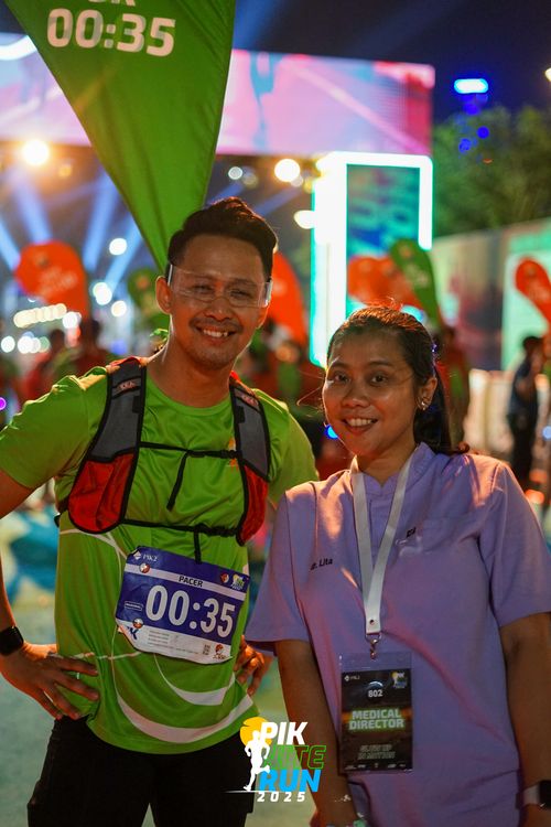 Race photo from PIK NITE RUN 2025