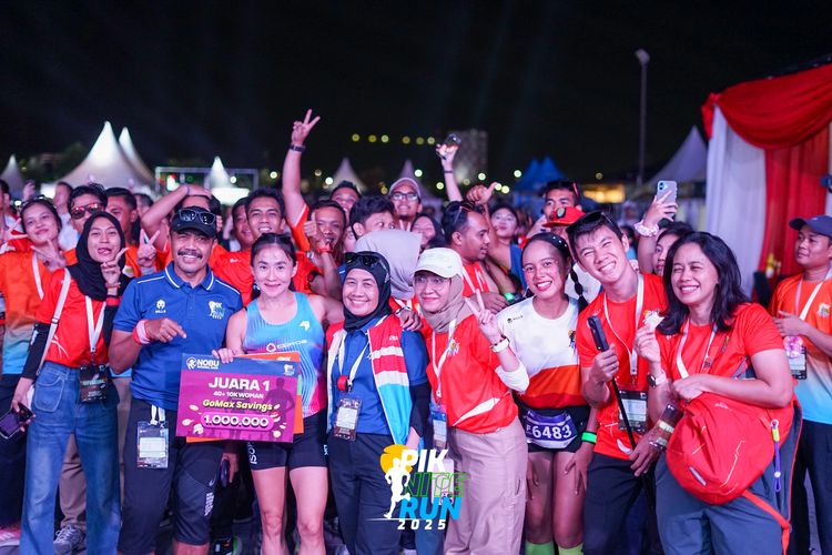 Race photo from PIK NITE RUN 2025