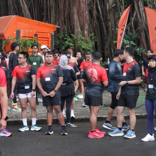 Race photo from FIRST SUNDAY RUN