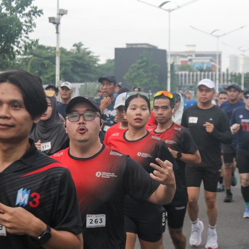 Race photo from FIRST SUNDAY RUN