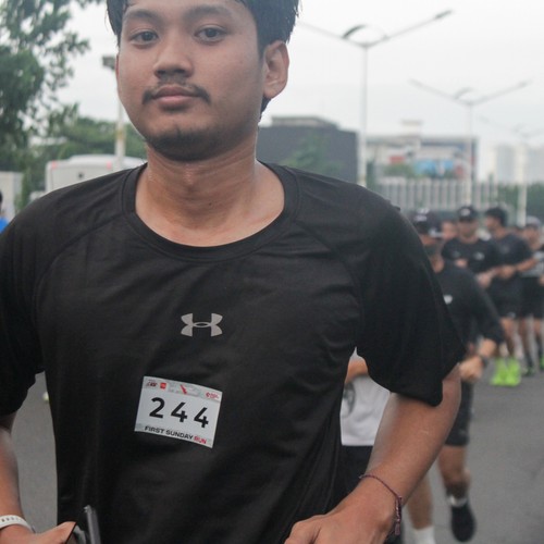 Race photo from FIRST SUNDAY RUN