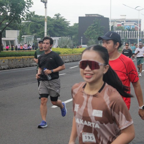 Race photo from FIRST SUNDAY RUN