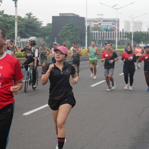 Race photo from FIRST SUNDAY RUN