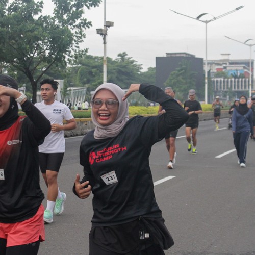 Race photo from FIRST SUNDAY RUN