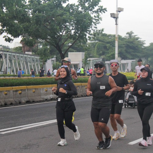Race photo from FIRST SUNDAY RUN