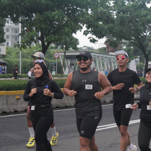 Race photo from FIRST SUNDAY RUN