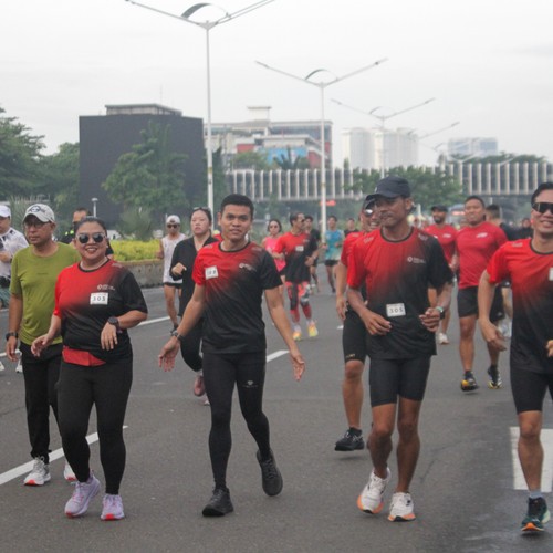 Race photo from FIRST SUNDAY RUN