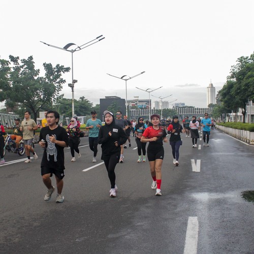 Race photo from FIRST SUNDAY RUN
