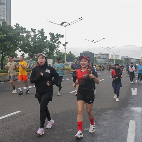 Race photo from FIRST SUNDAY RUN