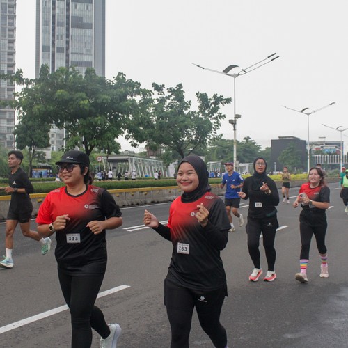 Race photo from FIRST SUNDAY RUN