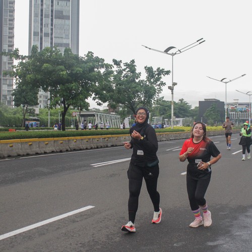 Race photo from FIRST SUNDAY RUN