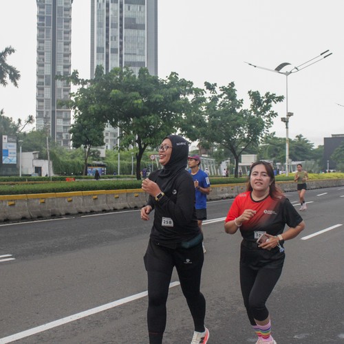 Race photo from FIRST SUNDAY RUN