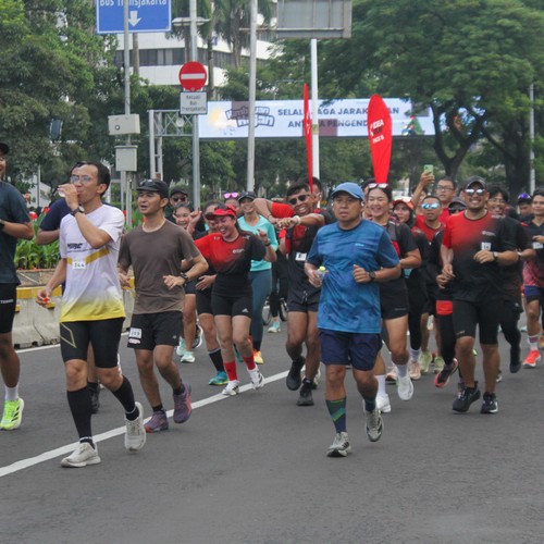 Race photo from FIRST SUNDAY RUN