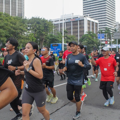 Race photo from FIRST SUNDAY RUN