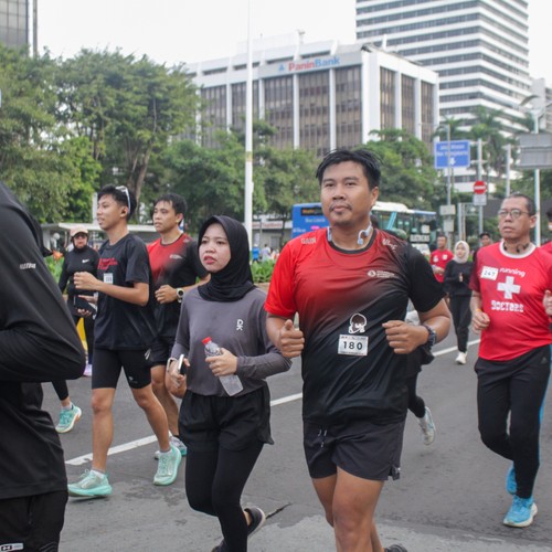 Race photo from FIRST SUNDAY RUN