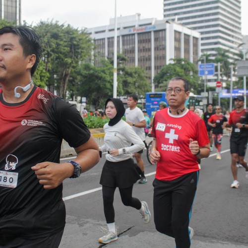 Race photo from FIRST SUNDAY RUN