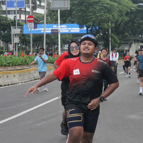 Race photo from FIRST SUNDAY RUN
