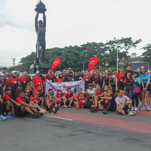 Race photo from FIRST SUNDAY RUN