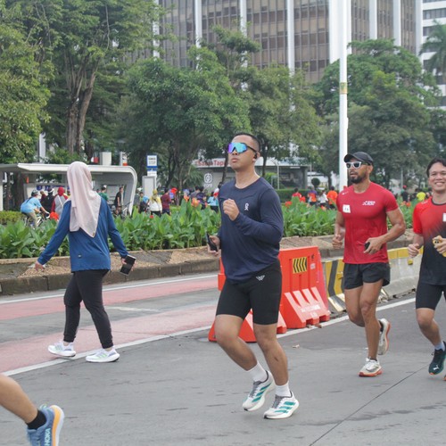 Race photo from FIRST SUNDAY RUN