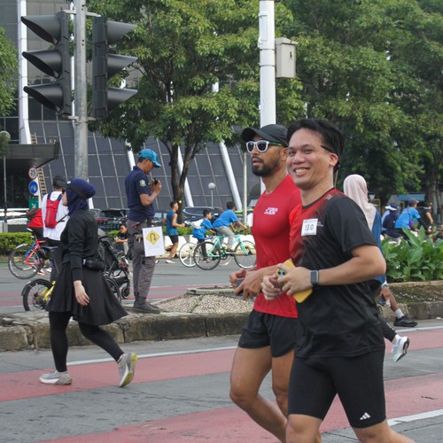 Race photo from FIRST SUNDAY RUN