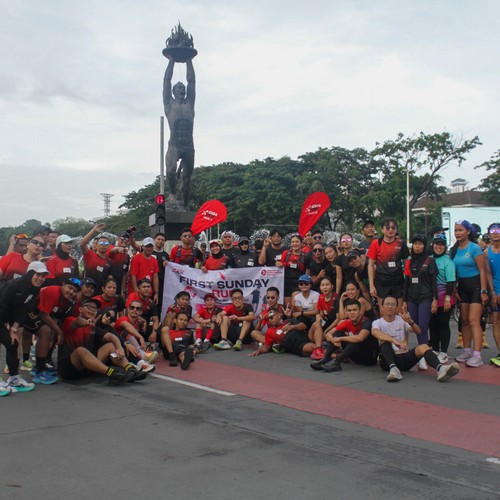 Race photo from FIRST SUNDAY RUN