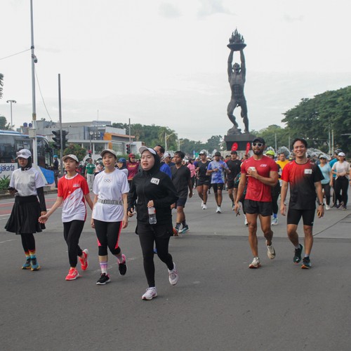 Race photo from FIRST SUNDAY RUN