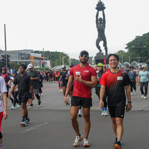 Race photo from FIRST SUNDAY RUN