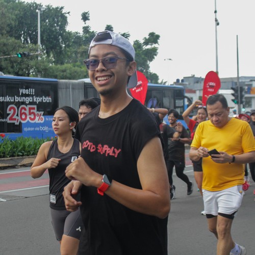 Race photo from FIRST SUNDAY RUN