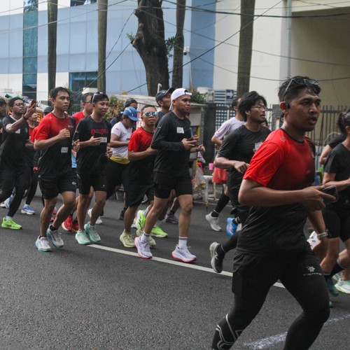 Race photo from FIRST SUNDAY RUN