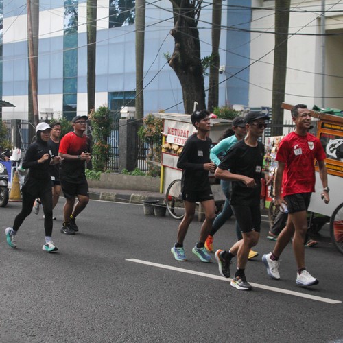 Race photo from FIRST SUNDAY RUN