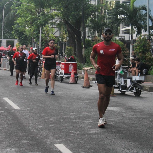 Race photo from FIRST SUNDAY RUN