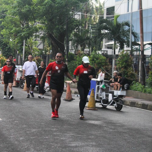 Race photo from FIRST SUNDAY RUN