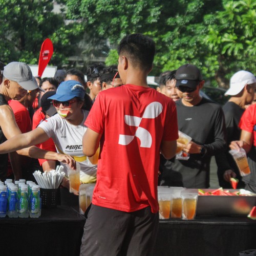 Race photo from FIRST SUNDAY RUN