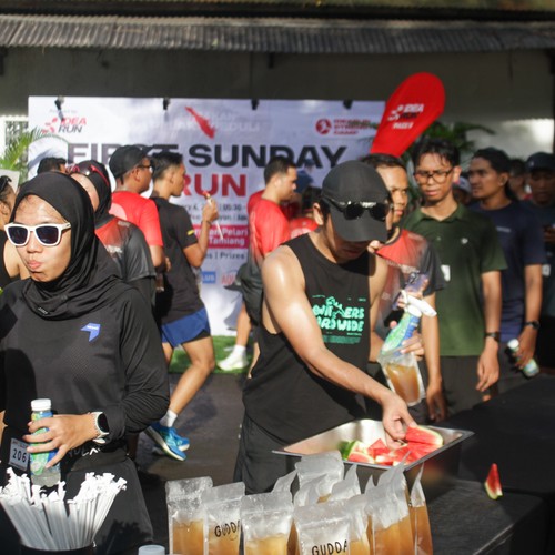 Race photo from FIRST SUNDAY RUN
