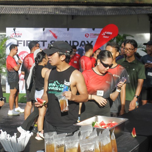 Race photo from FIRST SUNDAY RUN