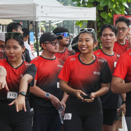 Race photo from FIRST SUNDAY RUN