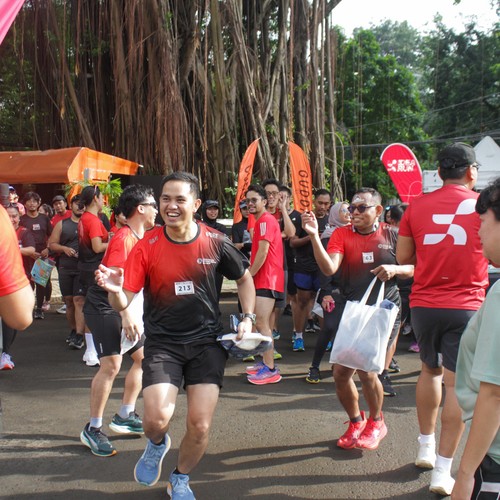 Race photo from FIRST SUNDAY RUN