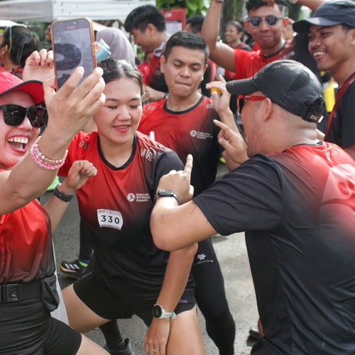 Race photo from FIRST SUNDAY RUN