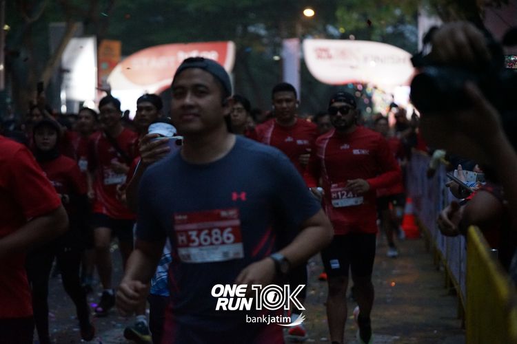 Race photo from ONE RUN 10 K