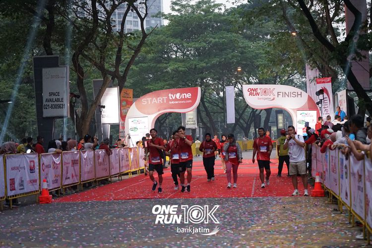 Race photo from ONE RUN 10 K