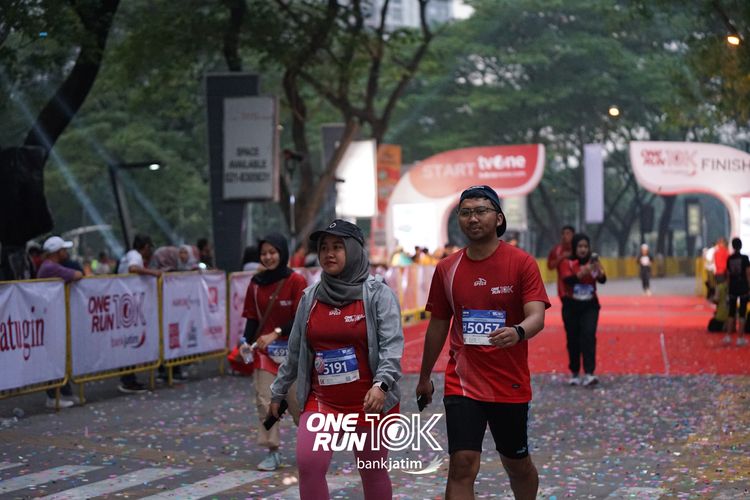 Race photo from ONE RUN 10 K