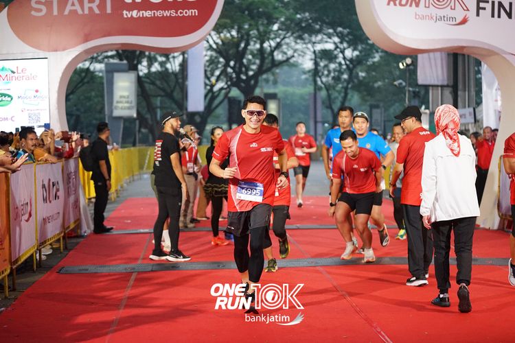 Race photo from ONE RUN 10 K