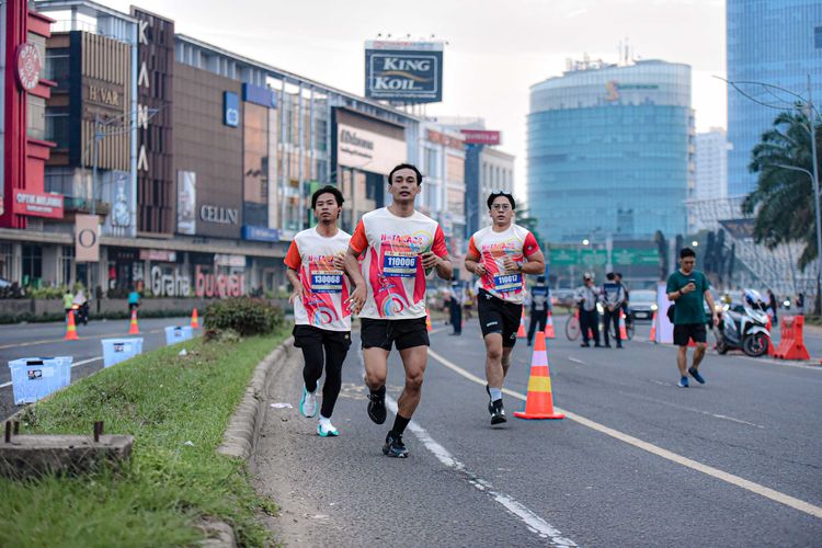Race photo from NOTARACE 2025