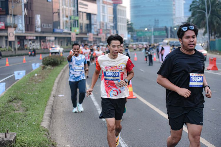 Race photo from NOTARACE 2025