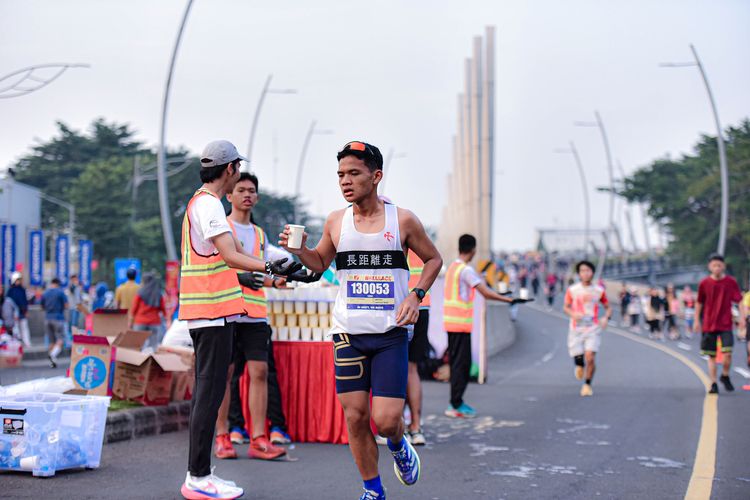 Race photo from NOTARACE 2025