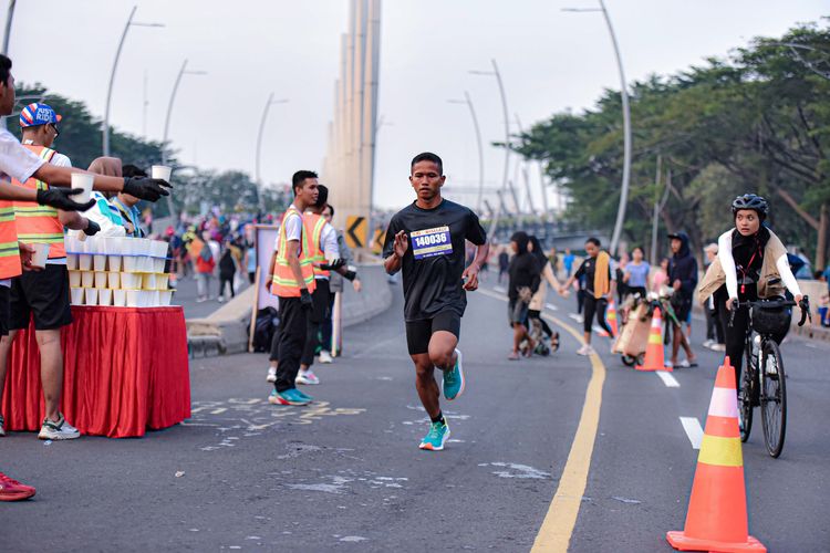 Race photo from NOTARACE 2025