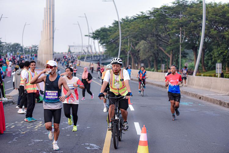 Race photo from NOTARACE 2025