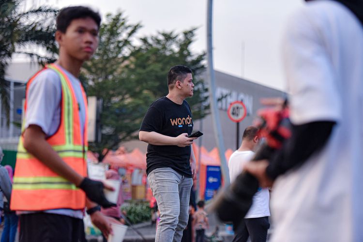 Race photo from NOTARACE 2025