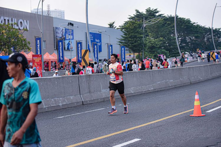 Race photo from NOTARACE 2025