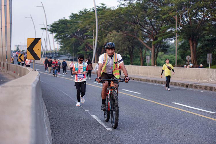 Race photo from NOTARACE 2025